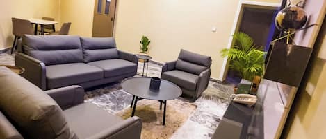 1 bedroom, desk, laptop workspace, free WiFi