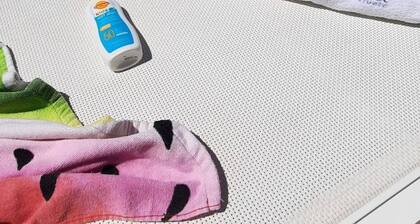Aquamare Studios Pool and Seaview Escape