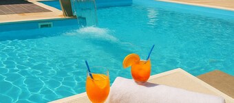 Aquamare Studios - Seaview Suite & Pool Bliss