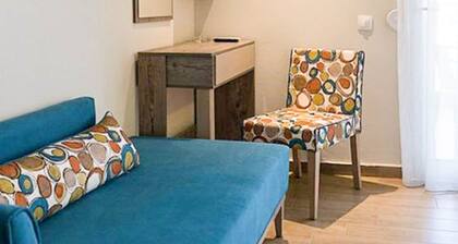 Aquamare Studios - Seaview Suite & Pool Bliss