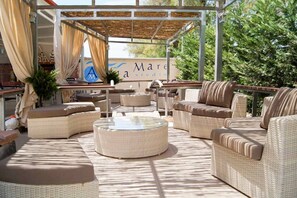 Room - Aquamare Studios - Seaview Suite & Pool Bliss (Kassandra)