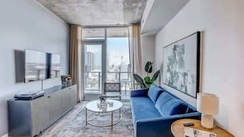 TV, fireplace, offices