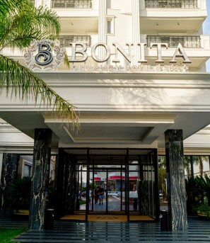 Exterior - Bonita Luxury Resort & Spa (Golem)