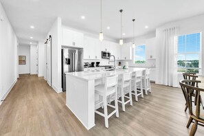 Fridge, microwave, oven, stovetop - The Grove Holly 141 - 4 Bedrooms- Lazy River - Seascape Resort (Miramar Beach)