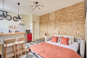 1 bedroom, iron/ironing board, WiFi, bed sheets