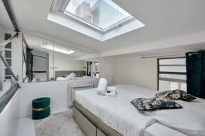 2 habitaciones, tabla de planchar con plancha, cuna de viaje y wifi 