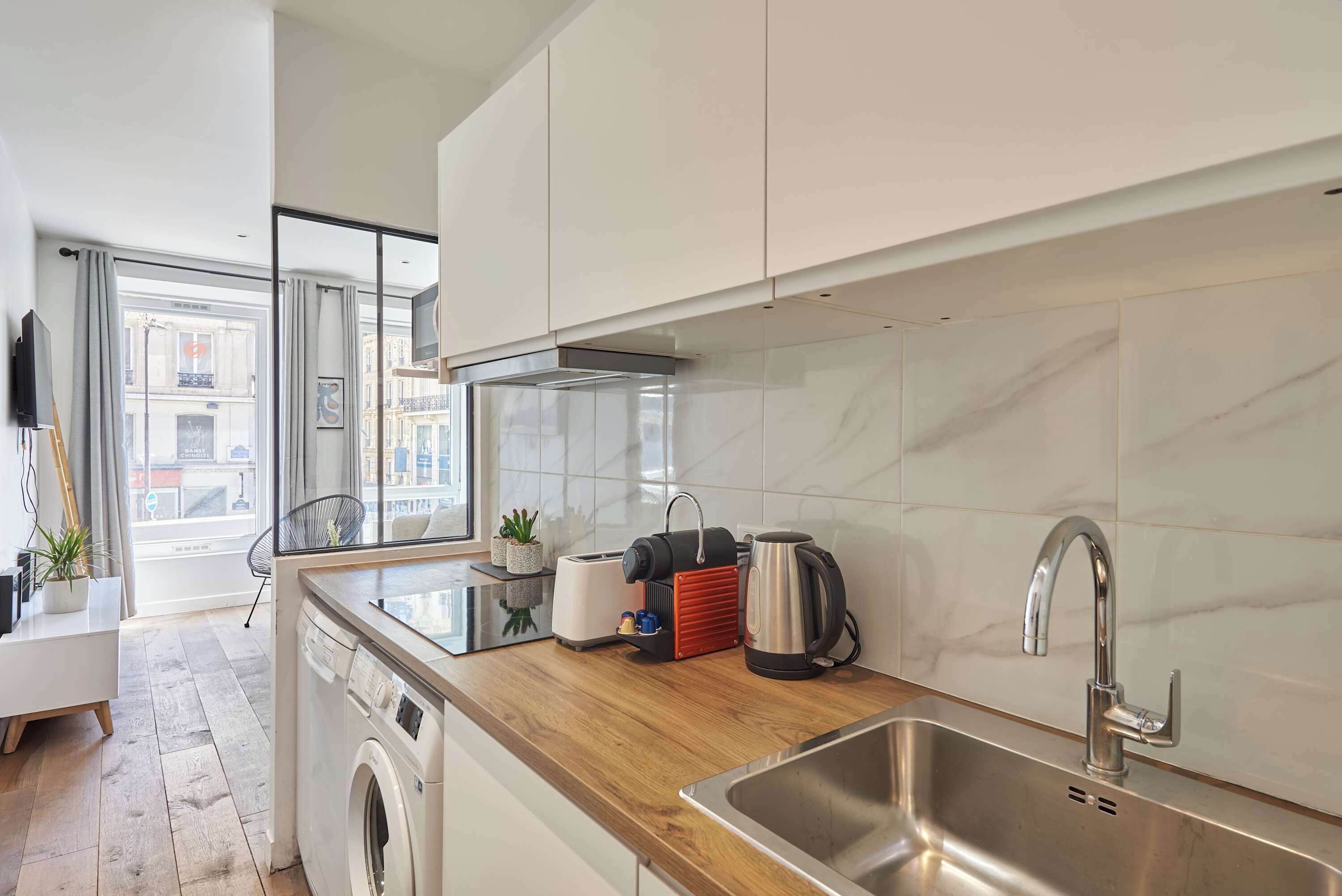 Refrigerador, microondas, parrilla de estufa y lavavajillas 