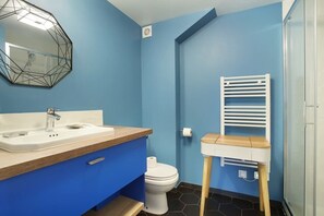 Dusche, Haartrockner, Shampoo