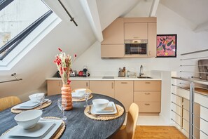 Dining - Charming Triplex Le Marais/Beaubourg (Paris)