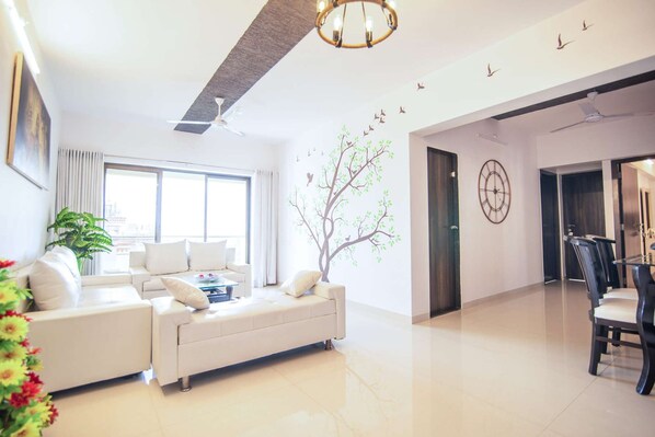 TV - 3 BHK Apartment (Gagal Home) (Mumbai)