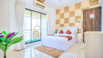 3 bedrooms, desk, iron/ironing board, WiFi