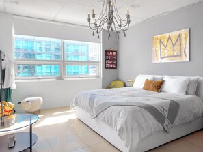 2 bedrooms, desk, iron/ironing board, travel cot