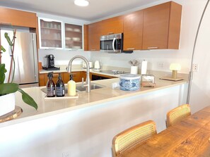 Fridge, microwave, oven, stovetop