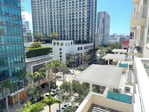 Property grounds - A Rare Find! Brand New - 2/2 Modern Gem. Best Location in Midtown Miami 33137 (Miami)