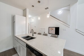 Interior - Beachside Getaway | Heated Pool & Walk to the Beach (Corpus Christi)