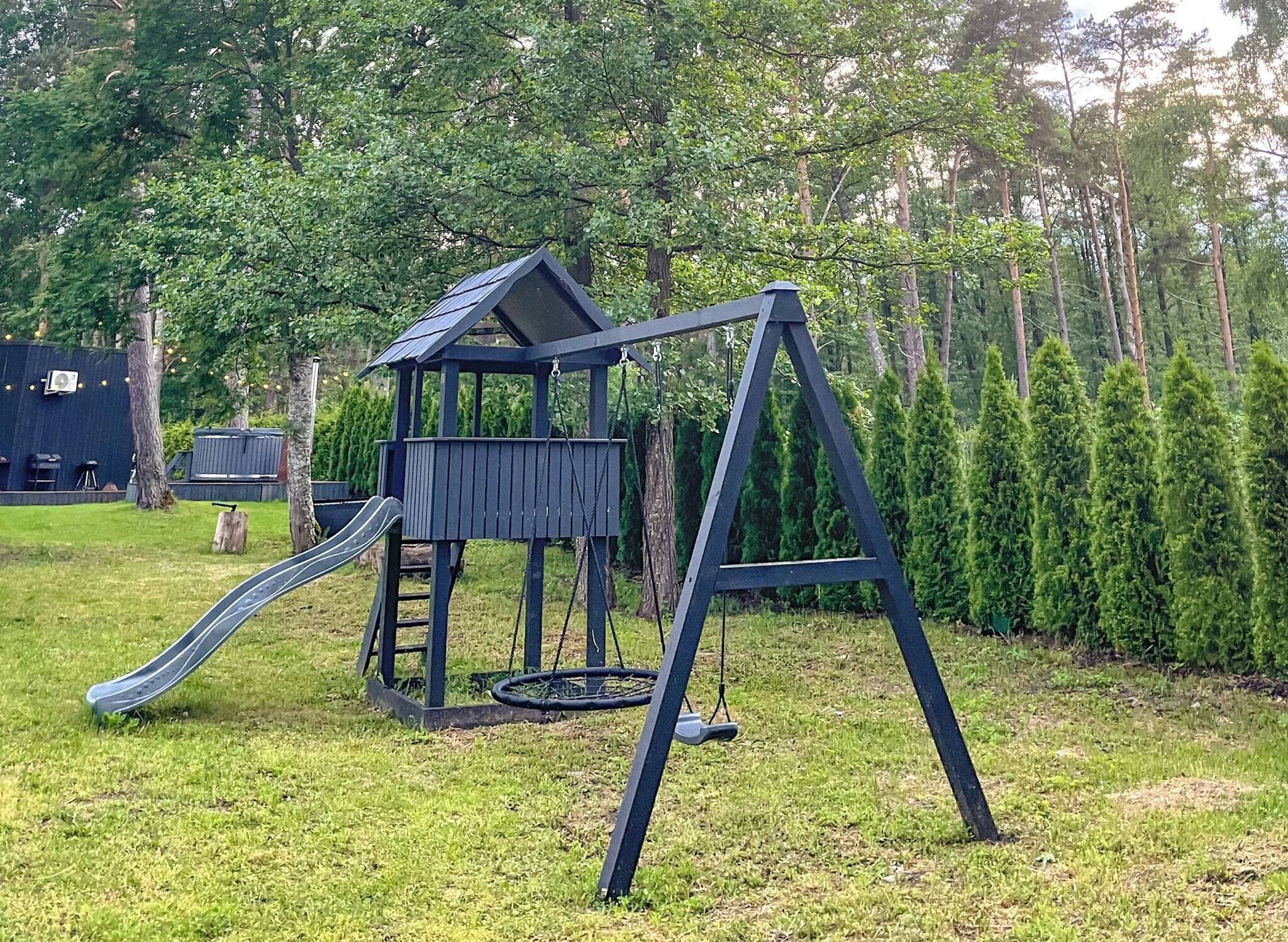 Cabin, 1 Bedroom, Smoking | Children’s area