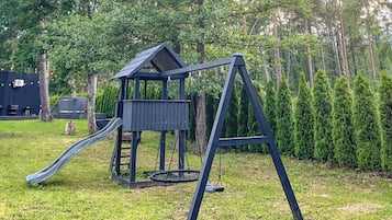 Cabin, 1 Bedroom, Smoking | Children’s area