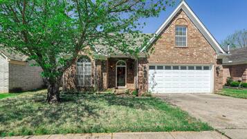 House (2 Bedrooms) | Front of property