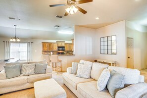 Hús (3 Bedrooms) | Að innan