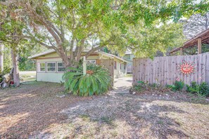 Interior - Walk to Beach: Cozy Port St Joe Getaway w/ Yard (Port St. Joe)