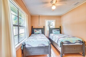 Interior - Walk to Beach: Cozy Port St Joe Getaway w/ Yard (Port St. Joe)