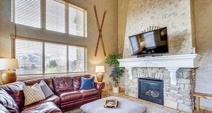 Hot Tub & Mtn-view Deck: Townhome in Eden