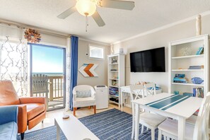 Apartment (1 Bedroom) | Front of property - Oceanfront Gem w/ Views in North Topsail Beach (Sneads Ferry)