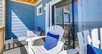 Oceanfront Gem w/ Views in North Topsail Beach