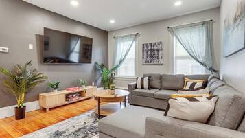 Apartment (3 Bedrooms) | Depan hartanah