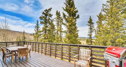 9 Mi to Fairplay Beach: Mountain-view Getaway!