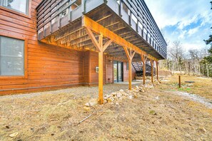 Interior - 9 Mi to Fairplay Beach: Mountain-view Getaway! (Fairplay)