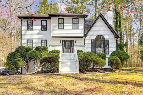 House (4 Bedrooms) | Interior - Private Hot Tub & Deck: Family Gem in Alpharetta (Milton)