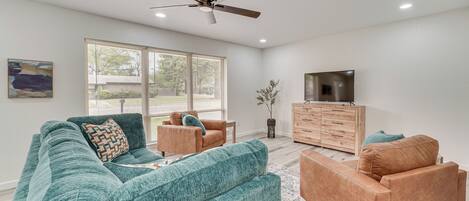 House (3 Bedrooms) | Front of property