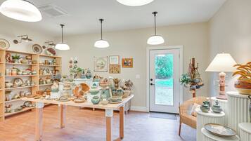 Apartment (1 Bedroom) | Bahagian dalam