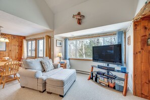 Apartment (3 Bedrooms) | Interior - Resort-style Amenities at Home Near Campton Mtn! (Campton)