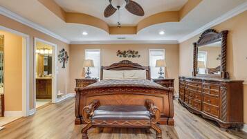 House (5 Bedrooms) | Interior