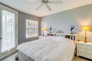 Interior - Walk to Stuart Beach: Resort Condo w/ Water View! (Stuart)