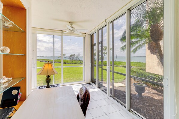 Interior - Walk to Stuart Beach: Resort Condo w/ Water View! (Stuart)