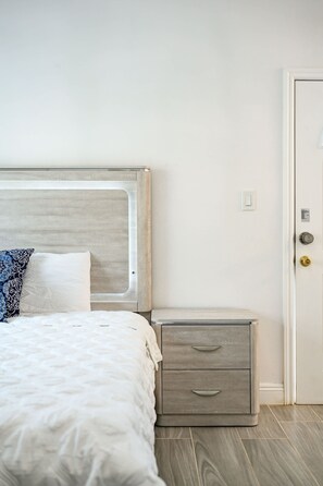 1 bedroom, Internet - Relaxing Private Getaway With Bright Interiors (West Covina)