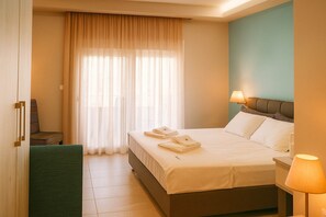 Studio - Aquamare Studios - Sea View Studio With Balcony (Kassandra)