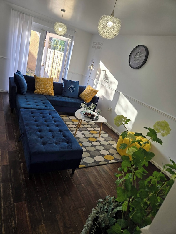 Maison, 2 chambres | Coin séjour