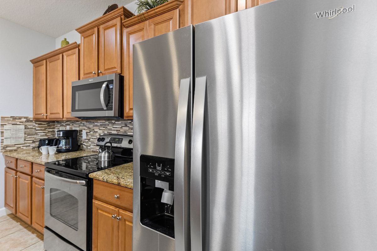 - Grab cold drinks, whip up meals, & start your mornings with fresh coffee, right here
- Sleek Whirlpool fridge, full stove, microwave & all your cooking essentials
- Whether it’s family breakfast or midnight snacks, this kitchen’s ready when you ar