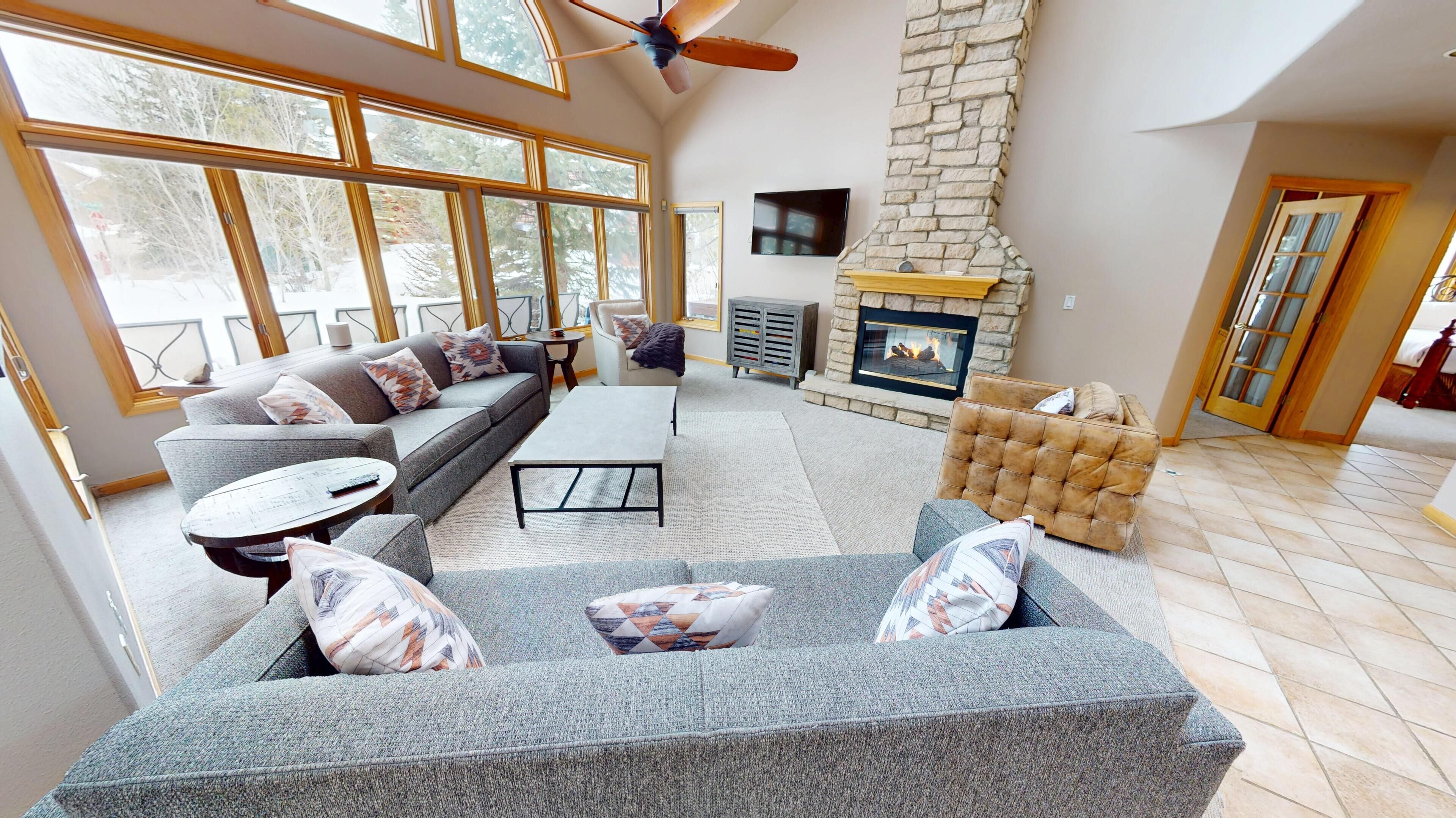 TV, peis og fotballspill