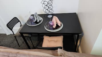 Apartment, 1 Bedroom, Fireplace, City View | Interior