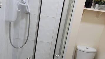 Apartment, 1 Bedroom, Fireplace, City View | Bathroom