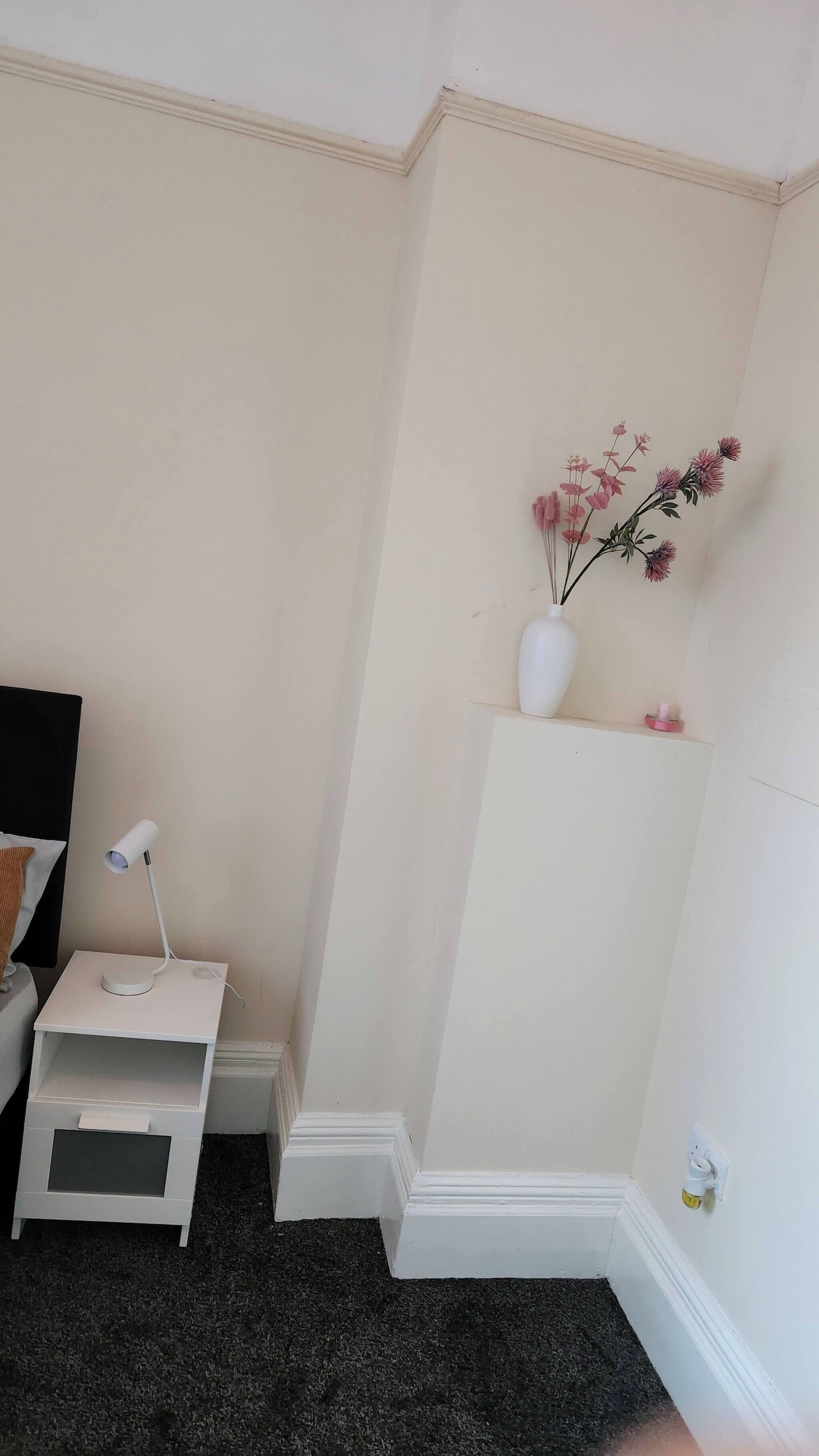 Apartment, 1 Bedroom, Fireplace, City View | Interior