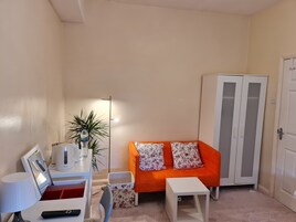 Quarto casal conforto, vista para o pátio