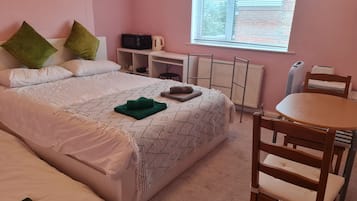 Deluxe Double or Twin Room, 1 Bedroom, Hill View