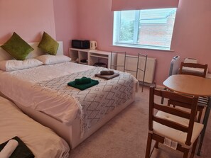 Deluxe Double or Twin Room, 1 Bedroom, Hill View