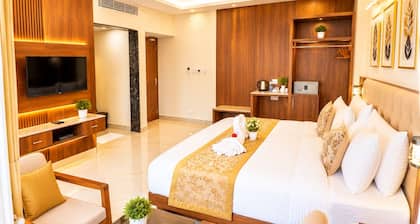 HOTEL THE PEARL SHINE